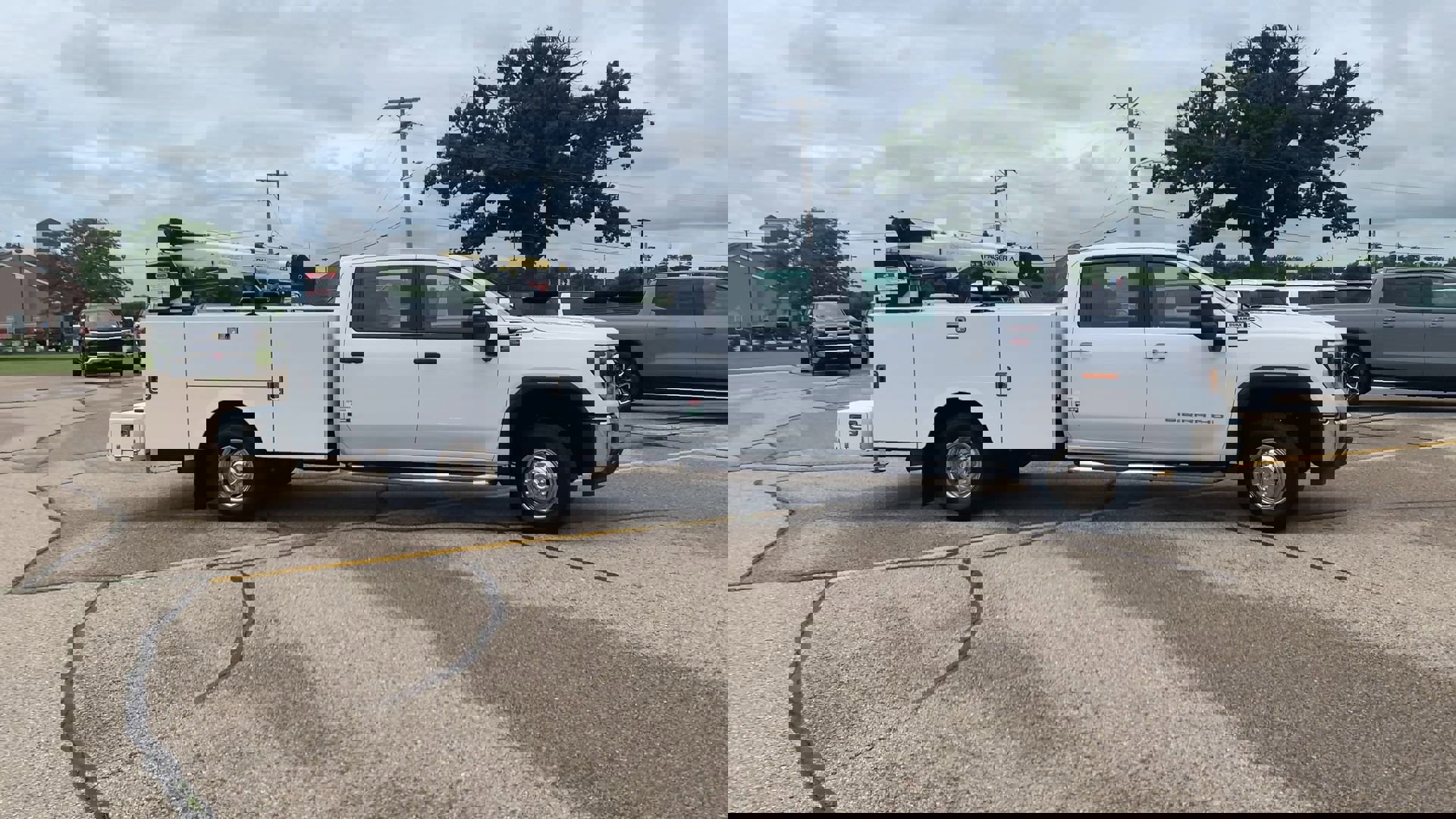 New 2024 GMC Sierra 3500 Pro w/ Fleet Convenience Package image 2