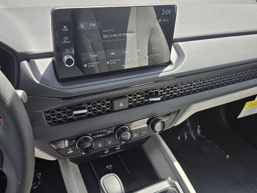 Certified 2026 Honda Accord SE image 21