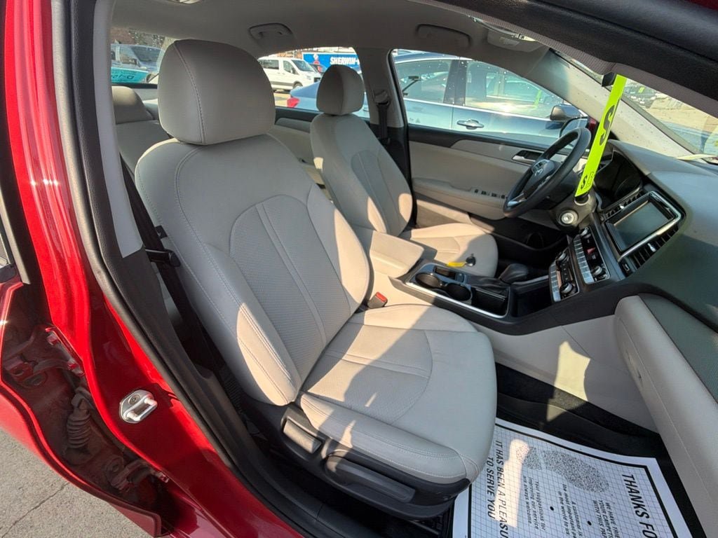 Used 2018 Hyundai Sonata ECO FWD image 16