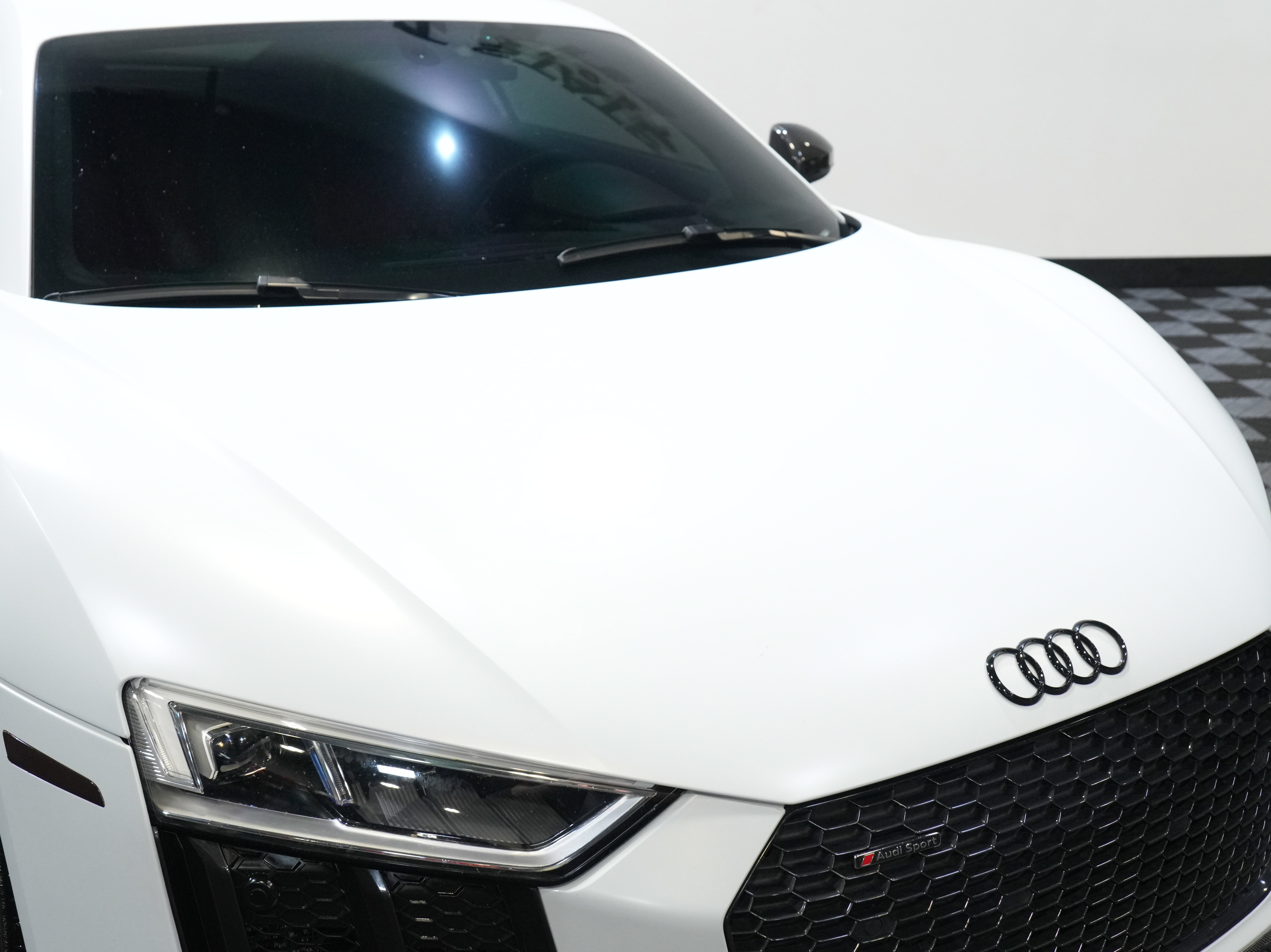Used 2018 Audi R8 V10 plus image 11