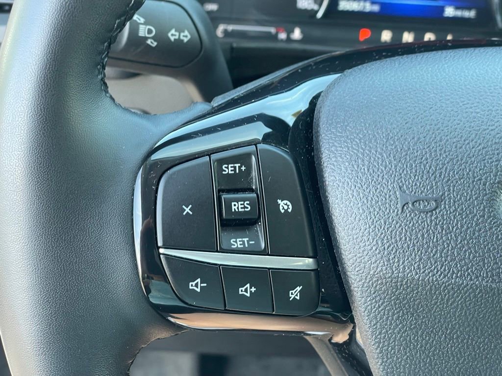 Used 2022 Ford Escape SEL AWD/4WD image 15