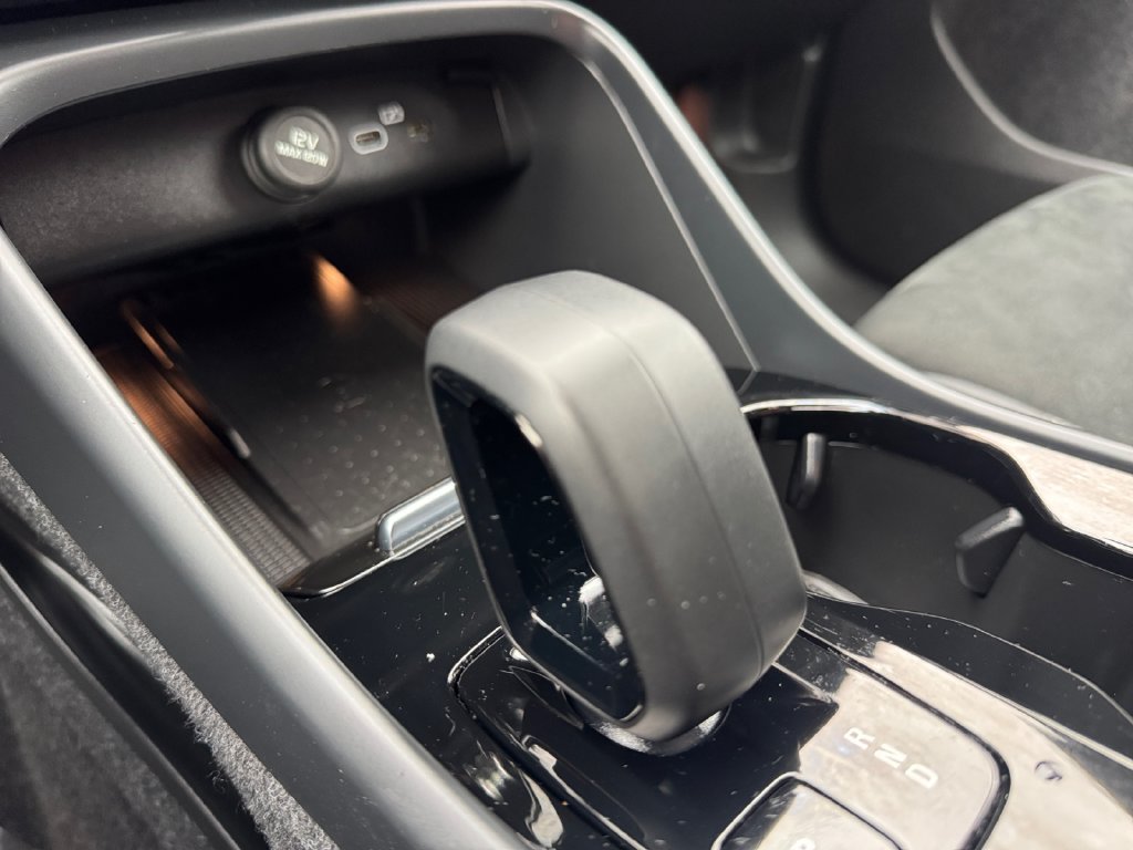 Certified 2023 Volvo XC40 Recharge Plus AWD/4WD image 17