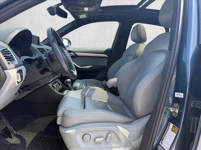 Used 2018 Audi Q3 2.0T Premium Plus w/ Premium Plus Package AWD/4WD image 17