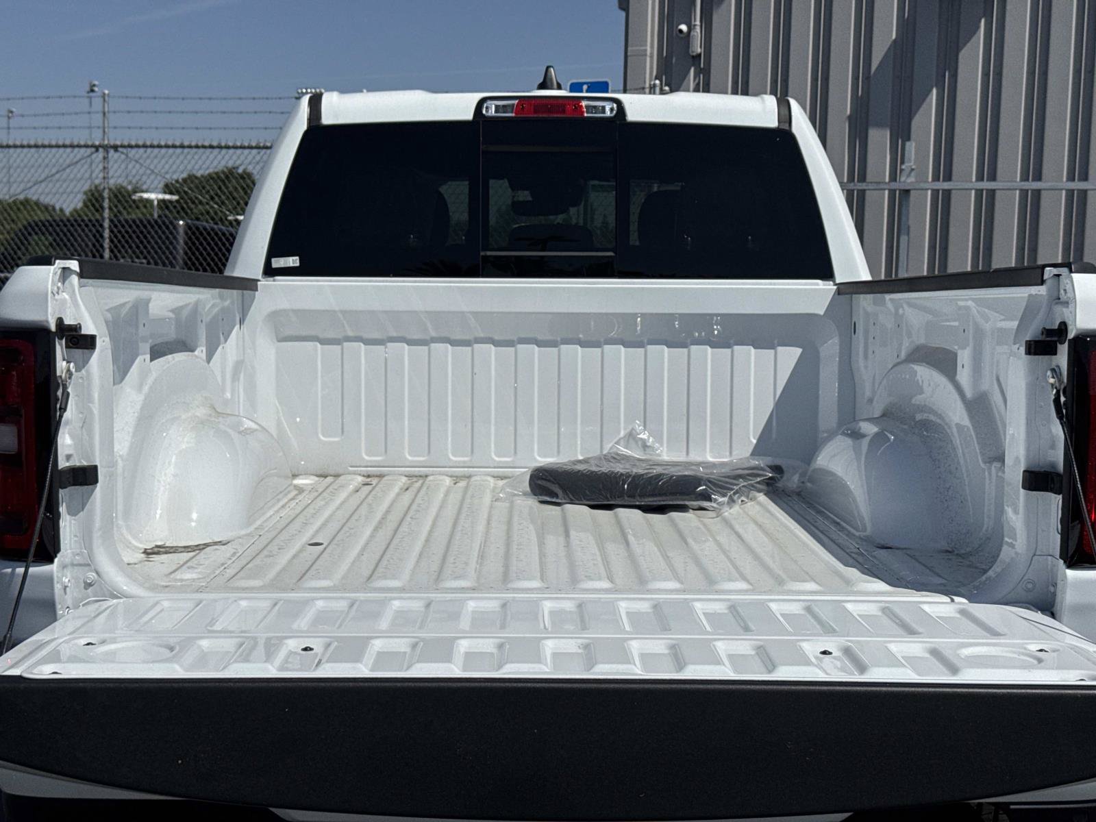 New 2026 RAM 1500 Big Horn w/ Night Edition AWD/4WD image 27
