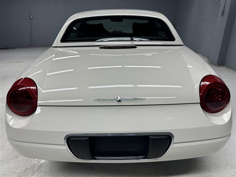 Used 2002 Ford Thunderbird Deluxe image 21
