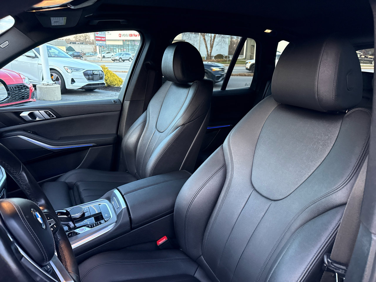 Used 2022 BMW X5 xDrive40i w/ Premium Package image 26