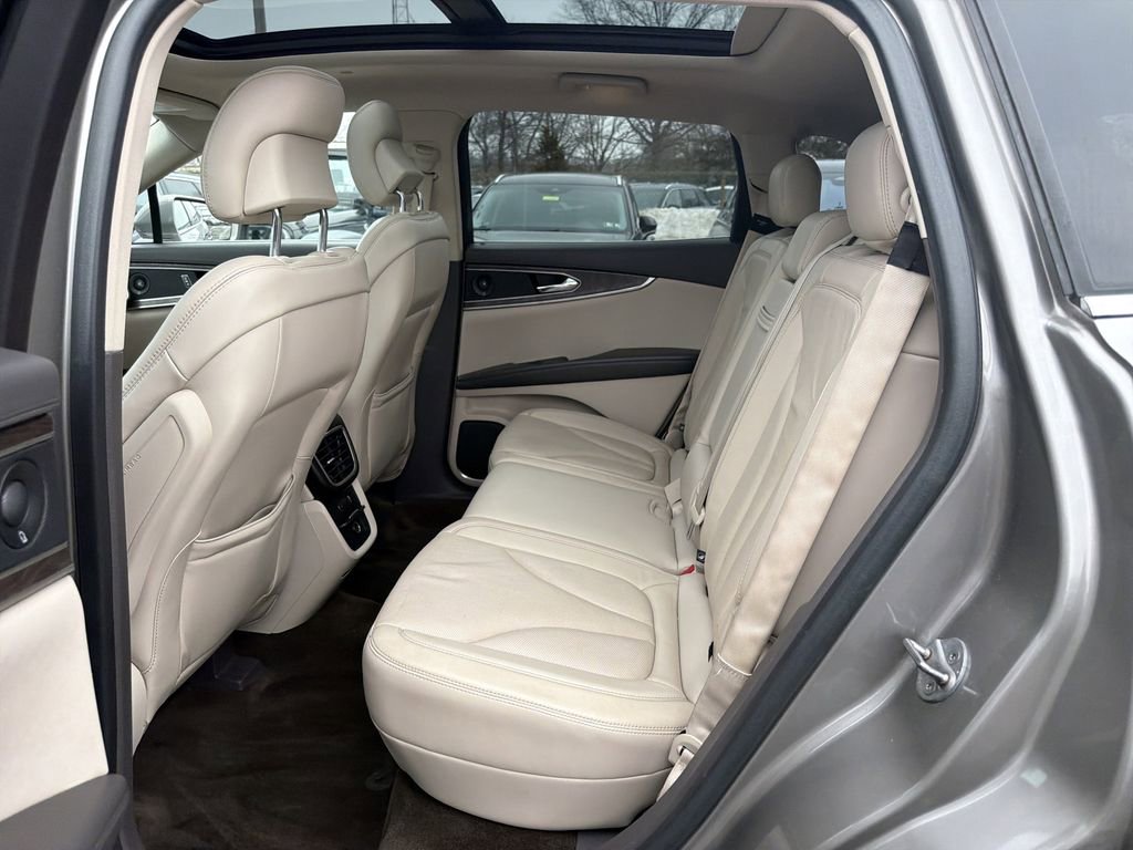 Used 2016 Lincoln MKX Reserve w/ Technology Package image 13