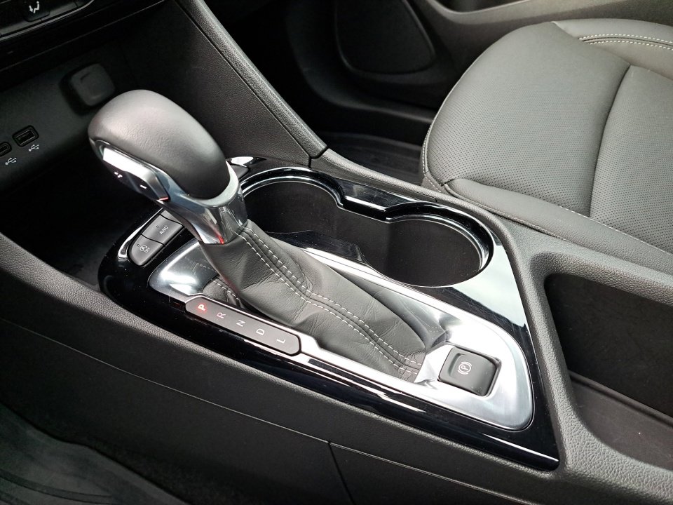 Certified 2024 Buick Encore GX Sport Touring w/ Comfort Package image 29