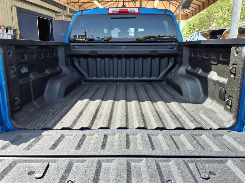 Used 2023 Chevrolet Colorado LT w/ LT Convenience Package RWD image 11