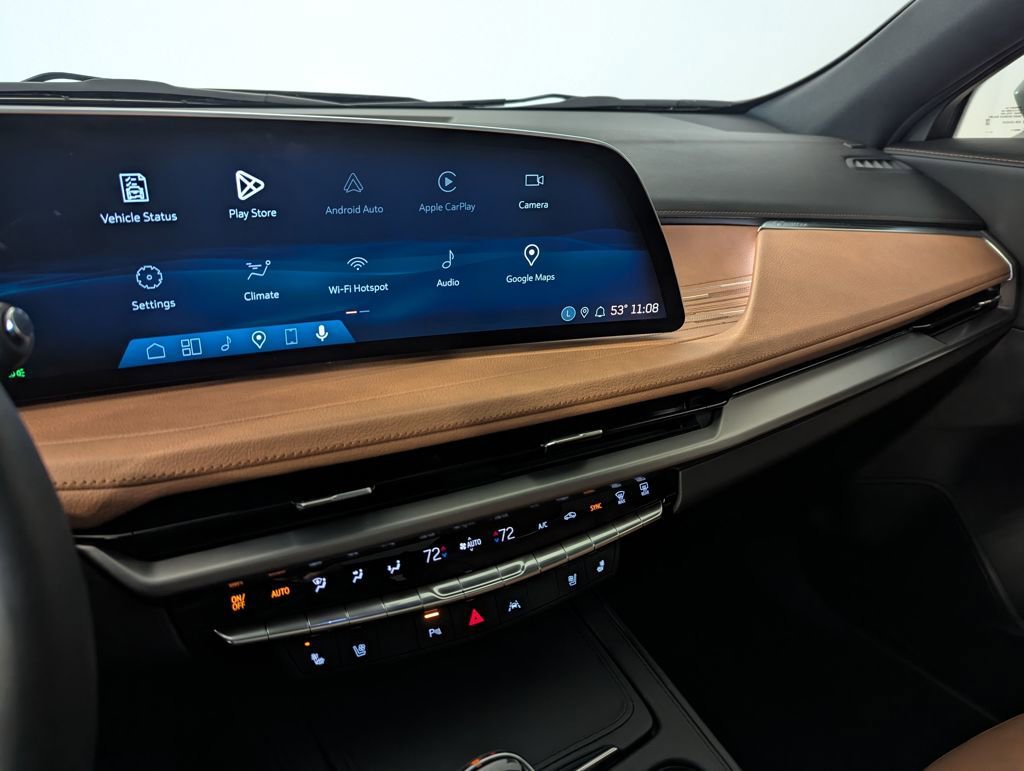 Used 2025 Cadillac XT4 Premium Luxury image 10