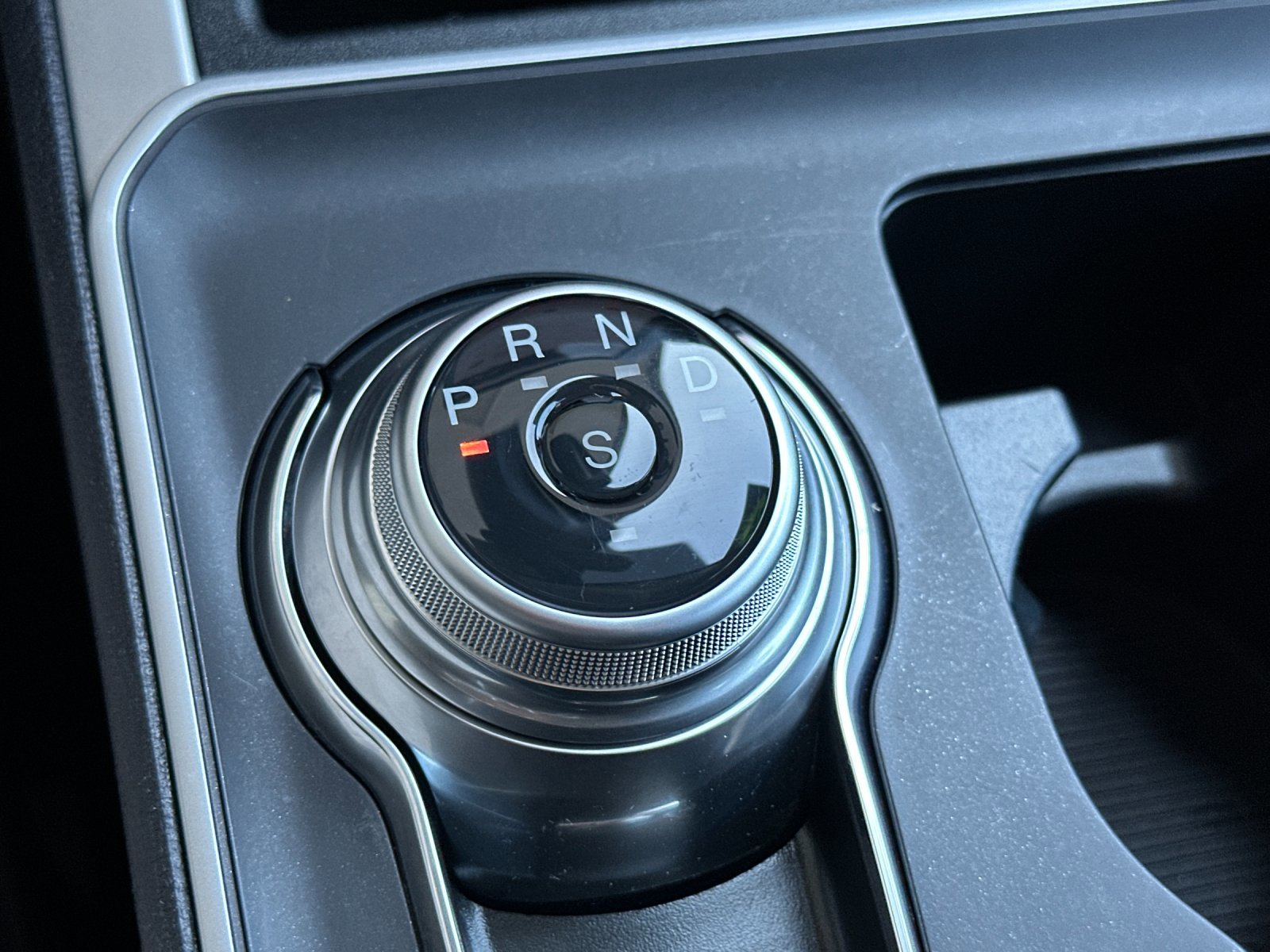 Certified 2024 Ford Edge SE w/ Black Appearance Package image 21