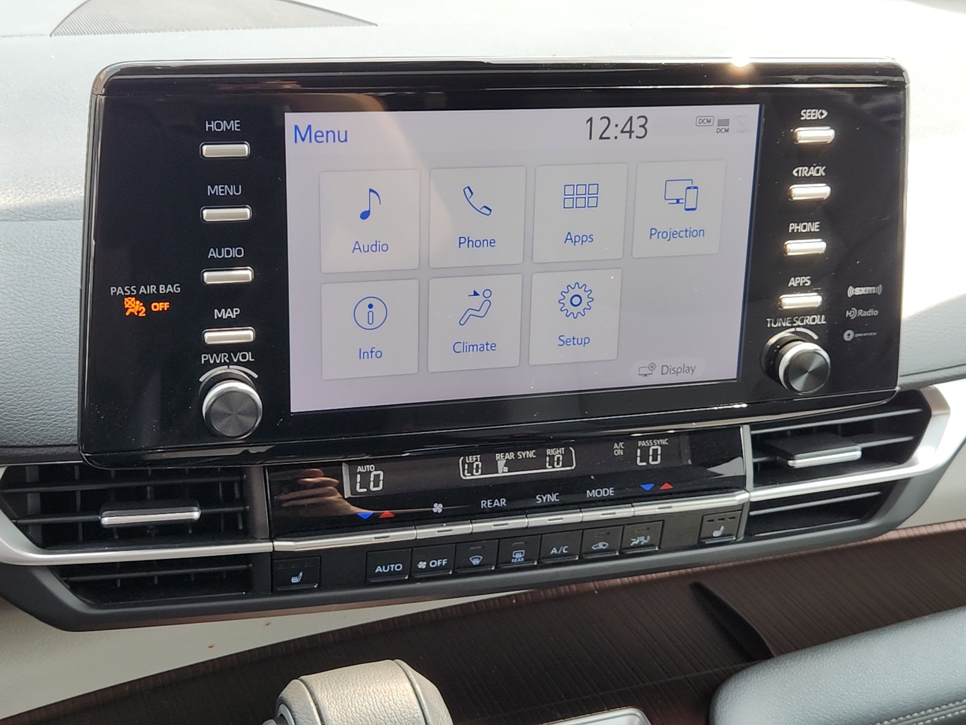 Certified 2023 Toyota Sienna XLE image 15