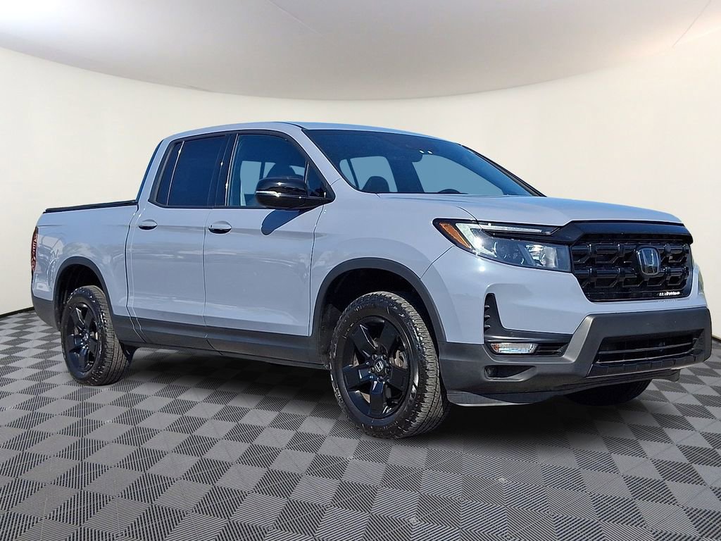 Used 2025 Honda Ridgeline Black Edition image 1