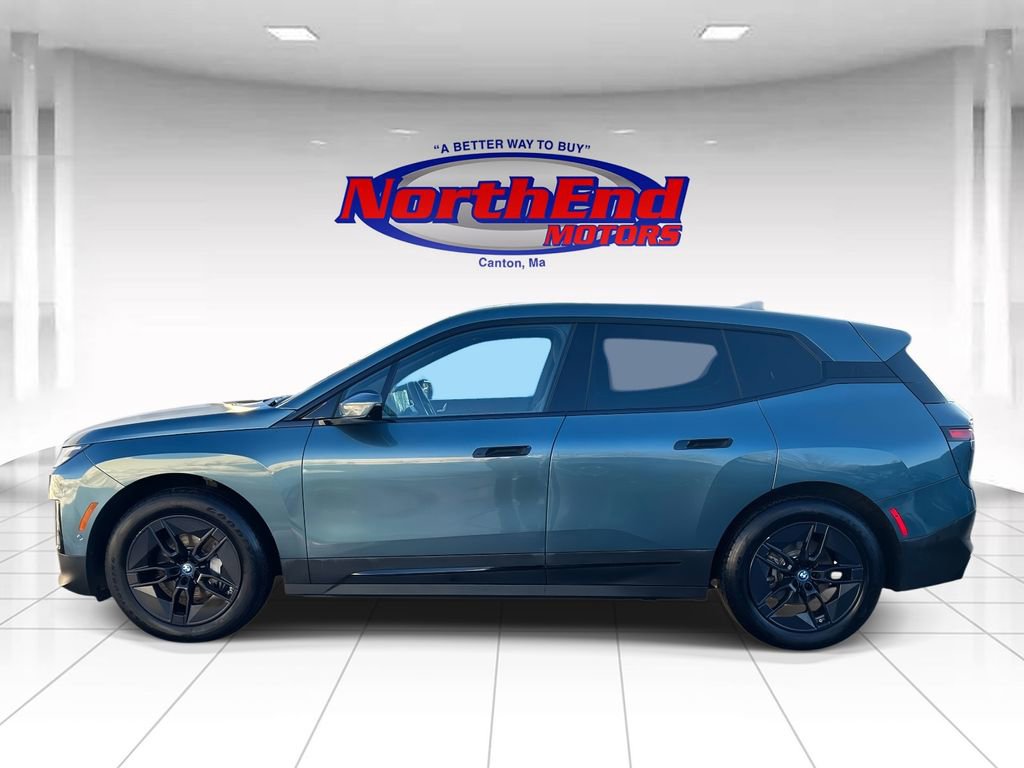 Used 2023 BMW iX xDrive50 w/ Convenience Package image 6