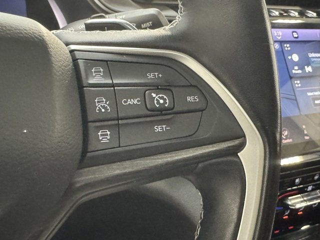 Used 2021 Jeep Grand Cherokee L Limited w/ Luxury Tech Group II image 17