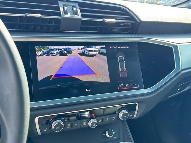 Used 2025 Audi Q3 2.0T Premium image 19