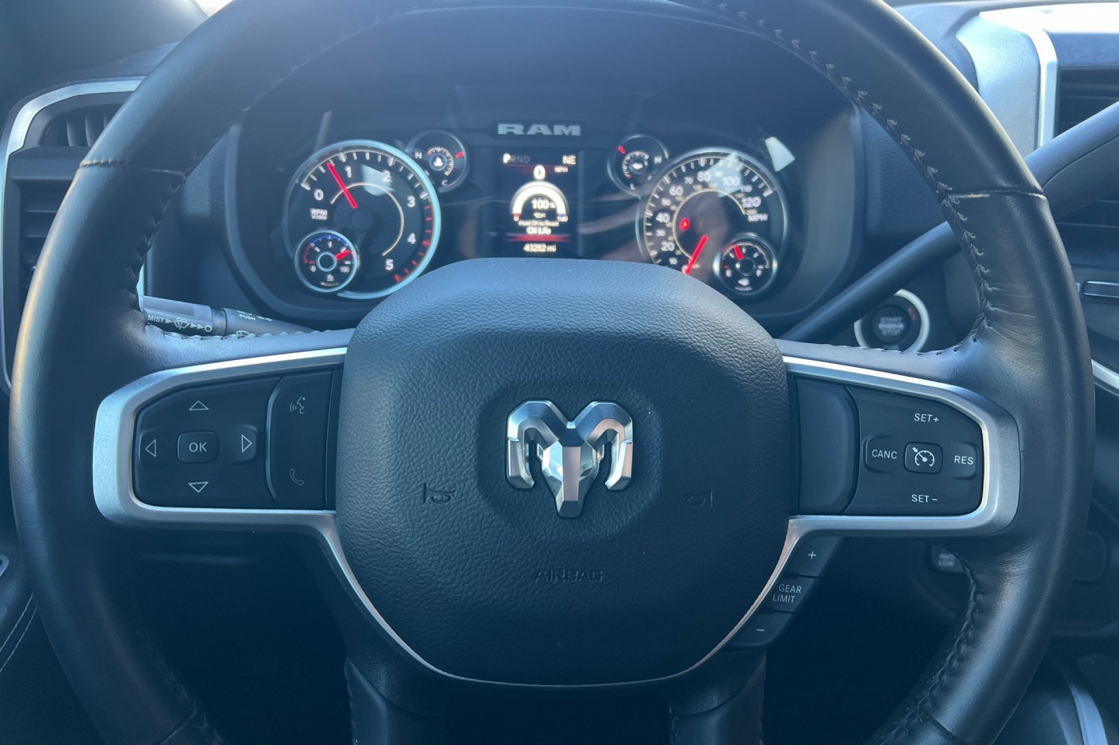 Used 2023 RAM 2500 Big Horn w/ Level 1 Equipment Group image 25