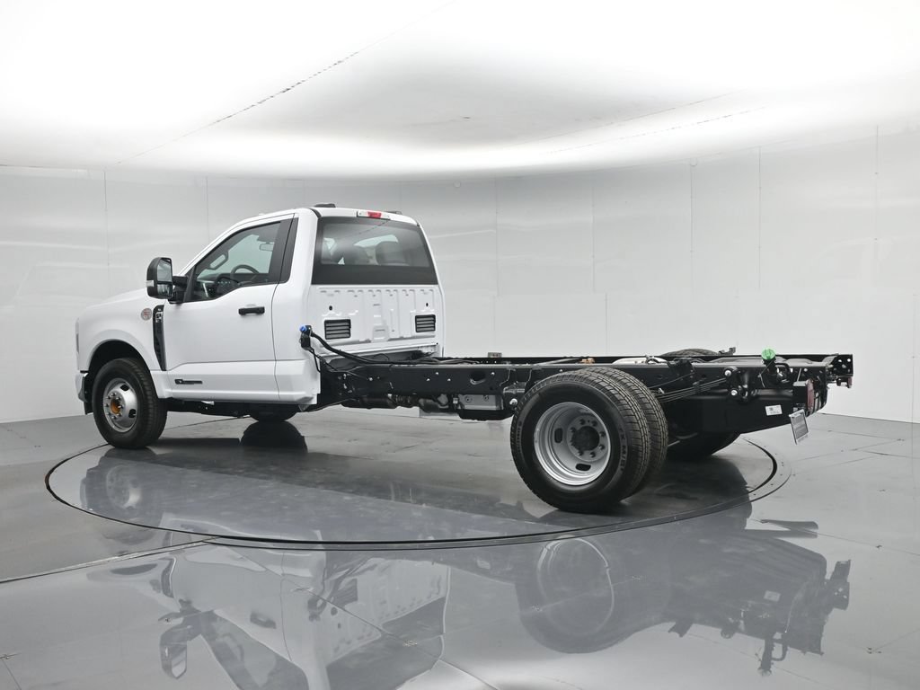 New 2026 Ford F350 XL w/ XL Chrome Package RWD image 6