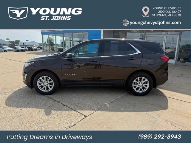 Used 2020 Chevrolet Equinox LT w/ Driver Convenience Package FWD image 2