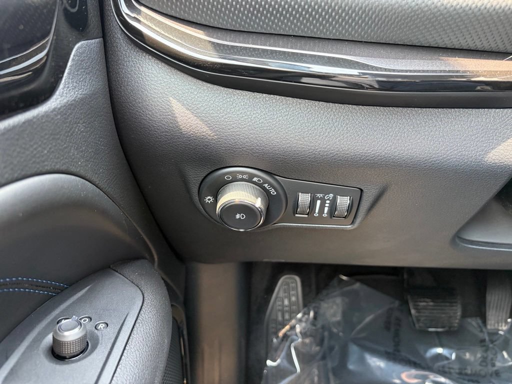 New 2026 Jeep Compass Latitude AWD/4WD image 28