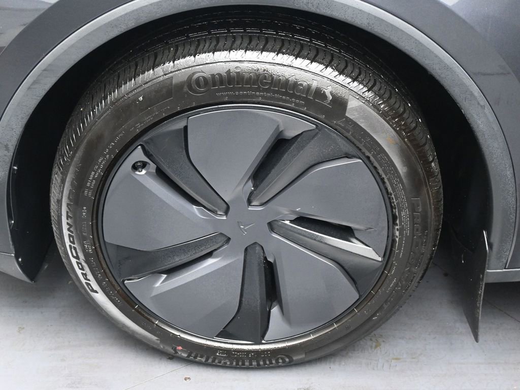 Used 2026 Tesla Model Y Long Range image 34