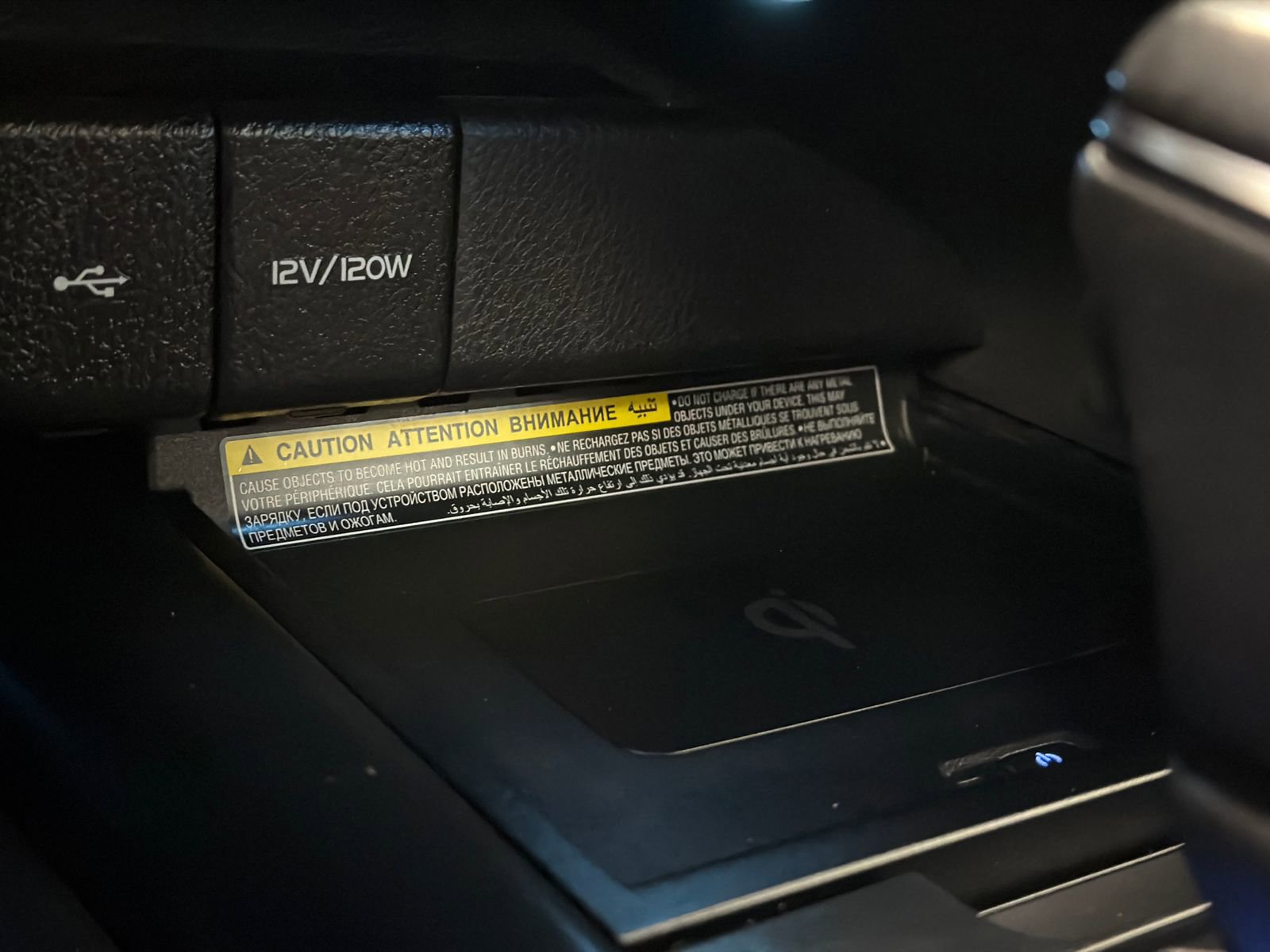 Used 2020 Toyota Camry XSE image 25