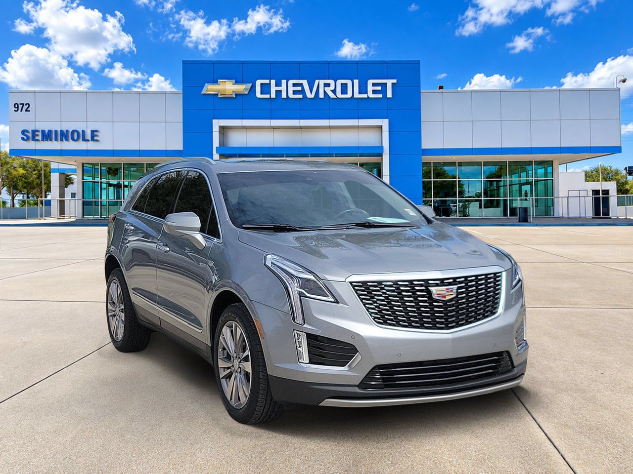 Certified 2025 Cadillac XT5 Premium Luxury w/ LPO, Floor Liner Package AWD/4WD image 2