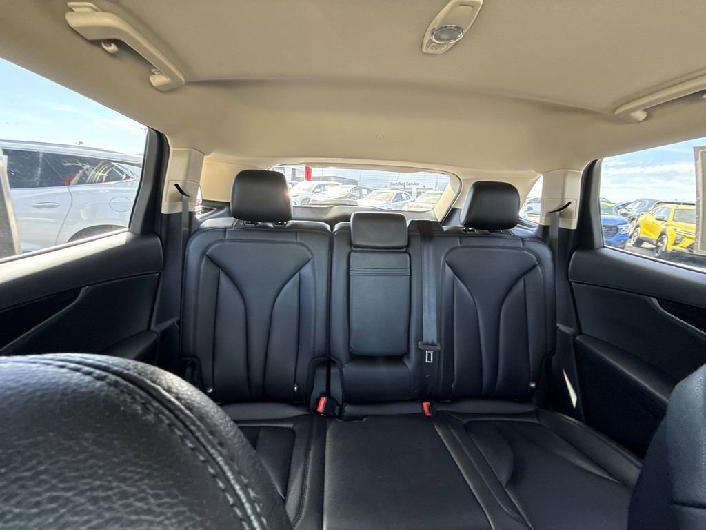 Used 2023 Lincoln Nautilus FWD w/ Premium Package image 28