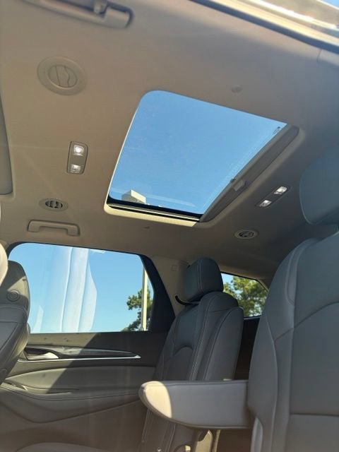 Used 2020 Buick Enclave Essence w/ Sound and Sites Package FWD image 25