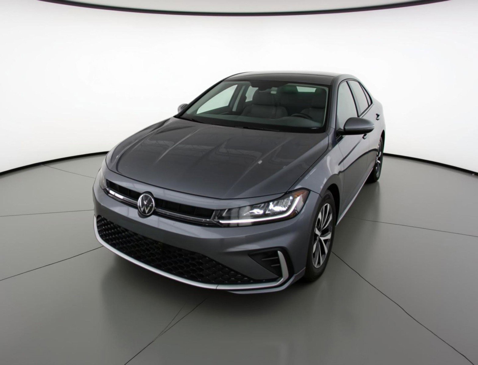 Used 2025 Volkswagen Jetta S image 3