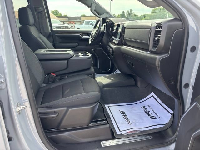 Certified 2024 Chevrolet Silverado 1500 RST AWD/4WD image 21