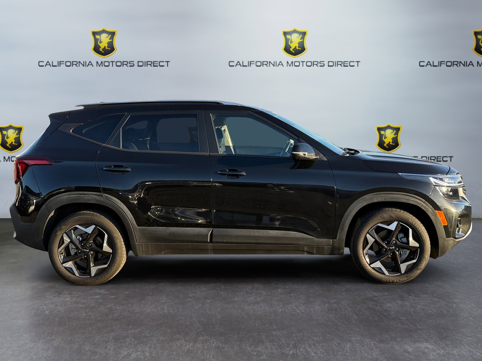 Used 2025 Kia Seltos S image 6