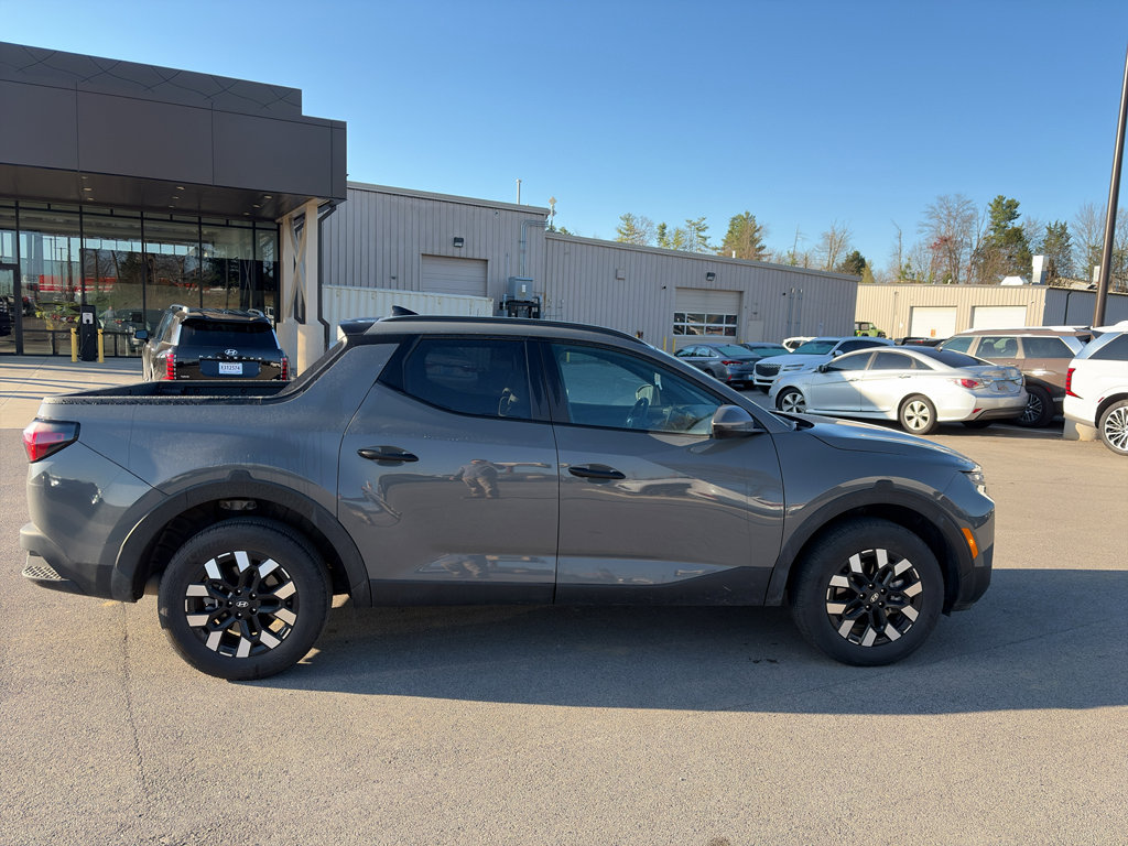 Used 2026 Hyundai Santa Cruz SEL image 2