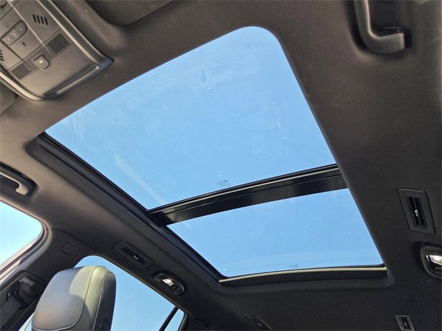 Used 2023 Cadillac XT6 Premium Luxury image 25