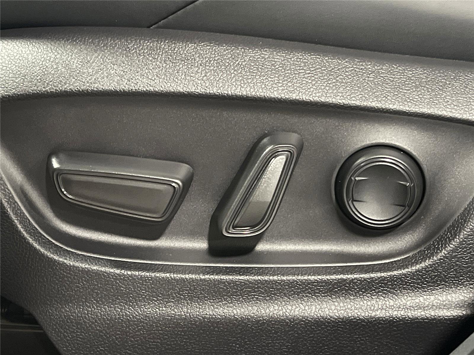 New 2026 Subaru Solterra Premium image 9