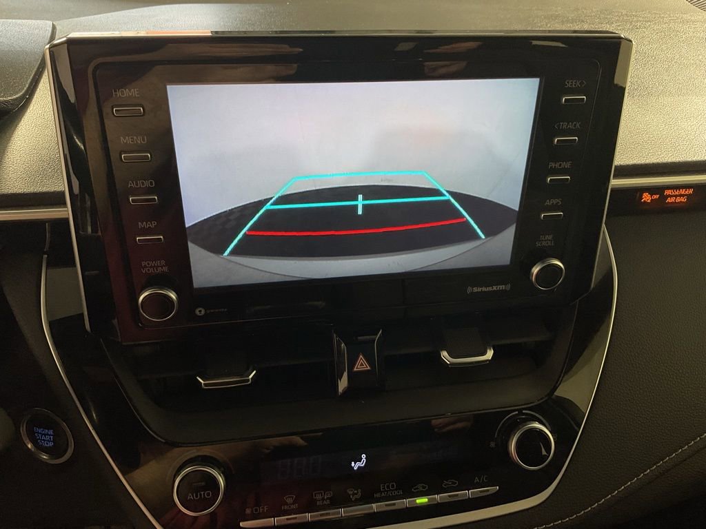 Used 2021 Toyota Corolla SE image 2