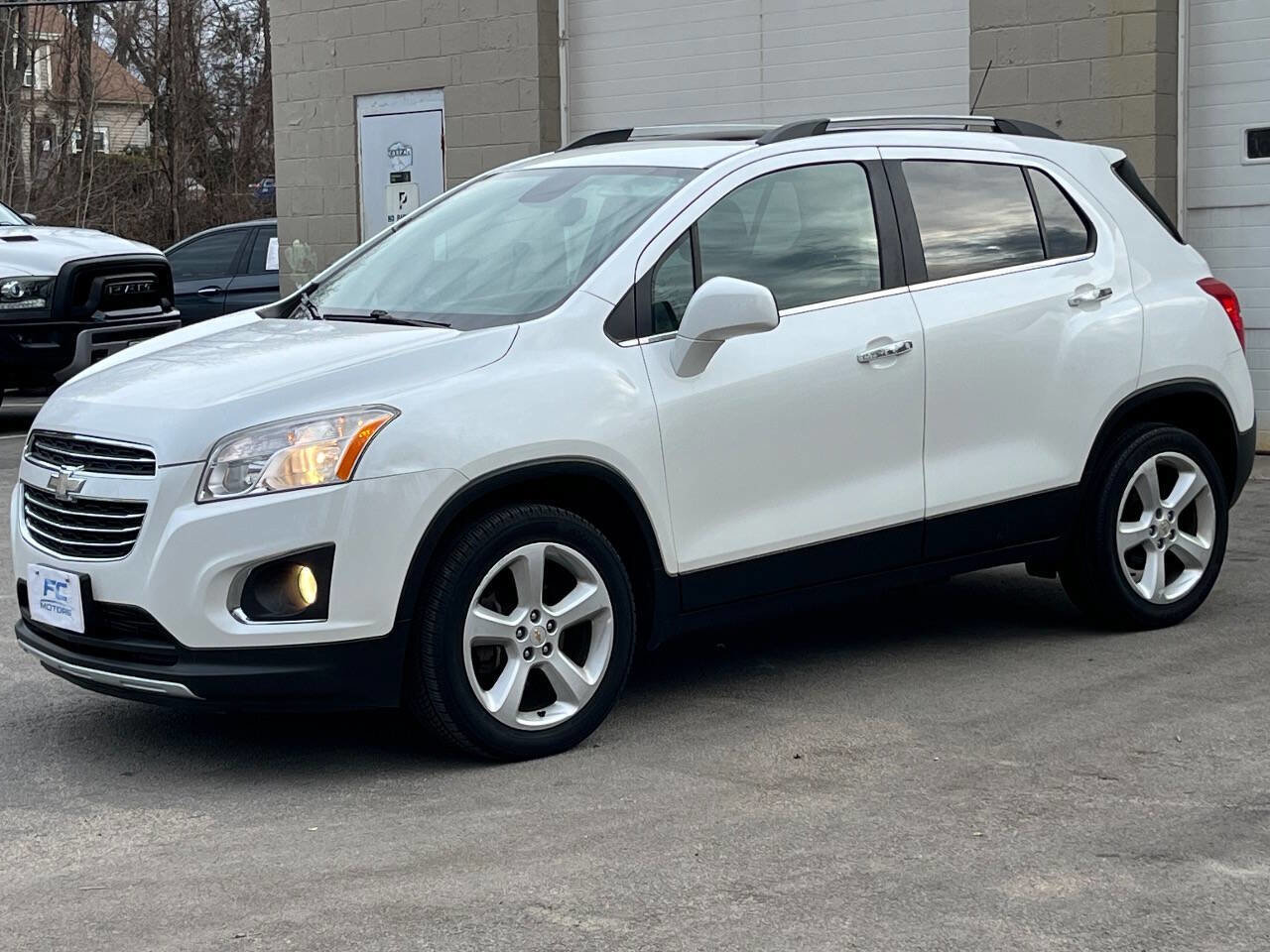 Used 2015 Chevrolet Trax LTZ AWD/4WD image 3