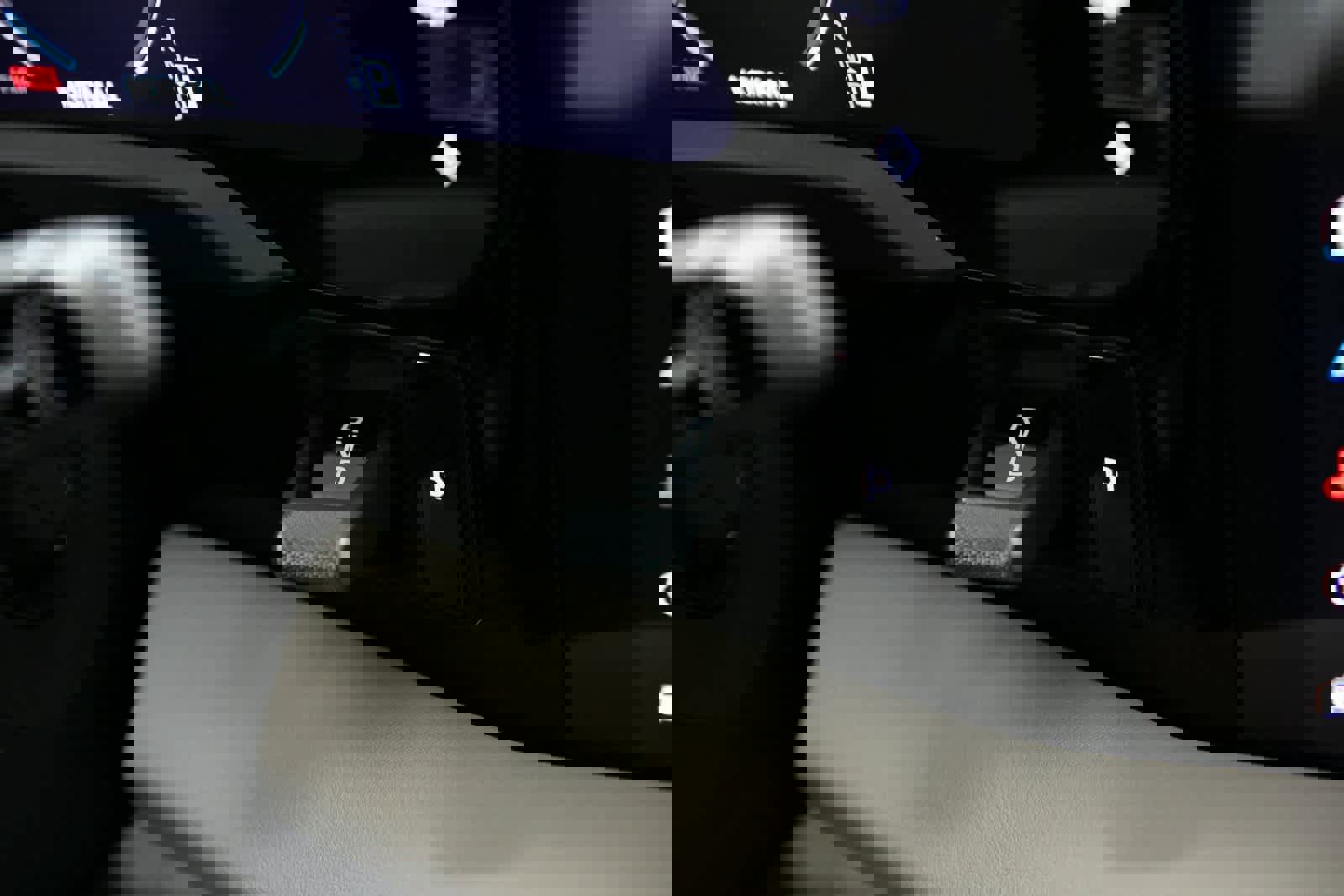 Certified 2025 Porsche Taycan image 25