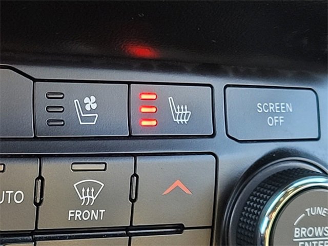 Used 2025 Dodge Durango GT image 28