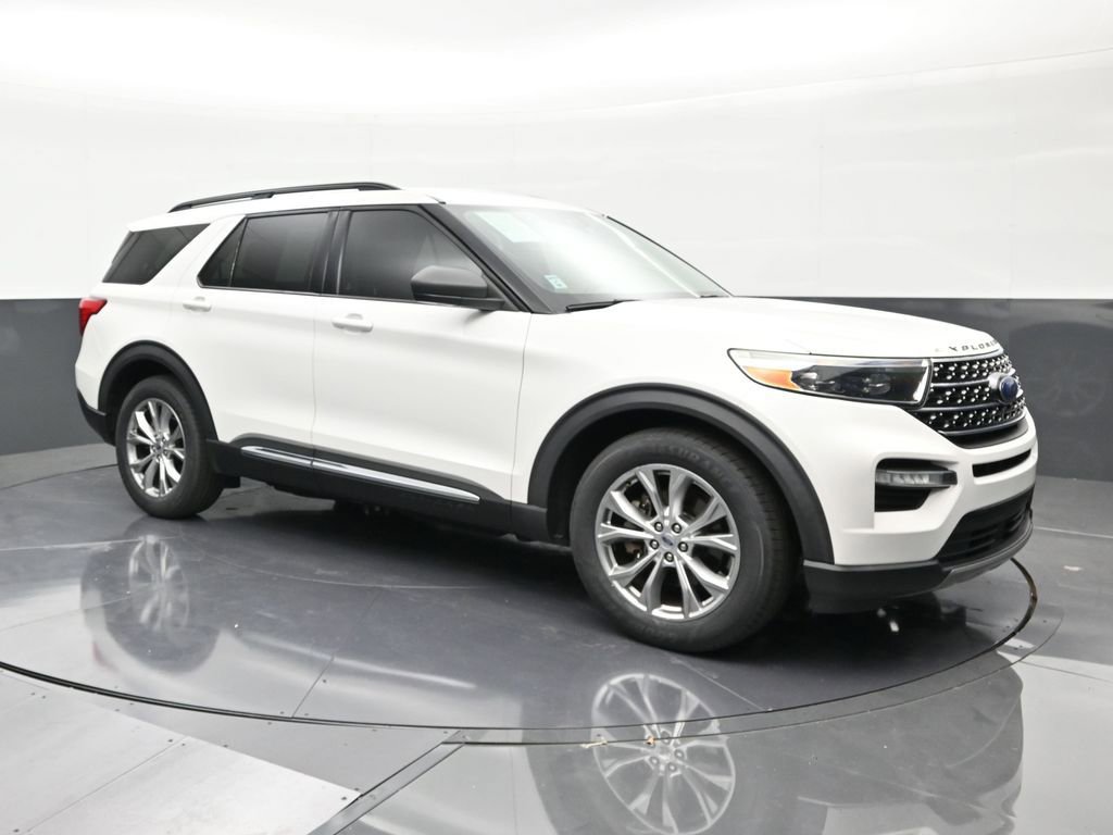 Used 2020 Ford Explorer XLT w/ Equipment Group 202A RWD image 7
