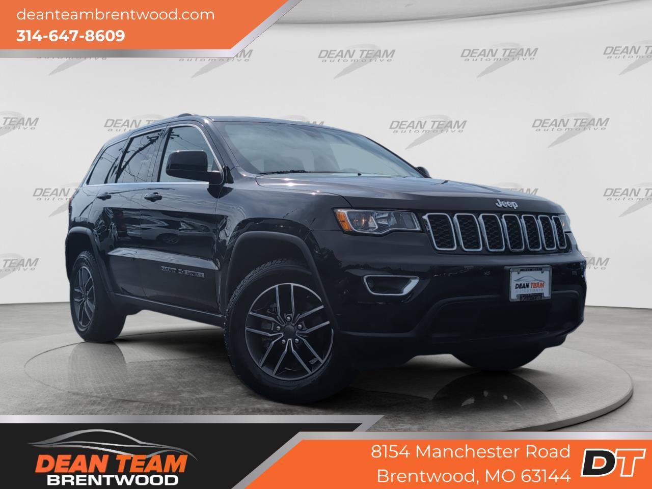 Used 2019 Jeep Grand Cherokee Laredo w/ 18" Wheel & 8.4" Radio Group AWD/4WD image 1