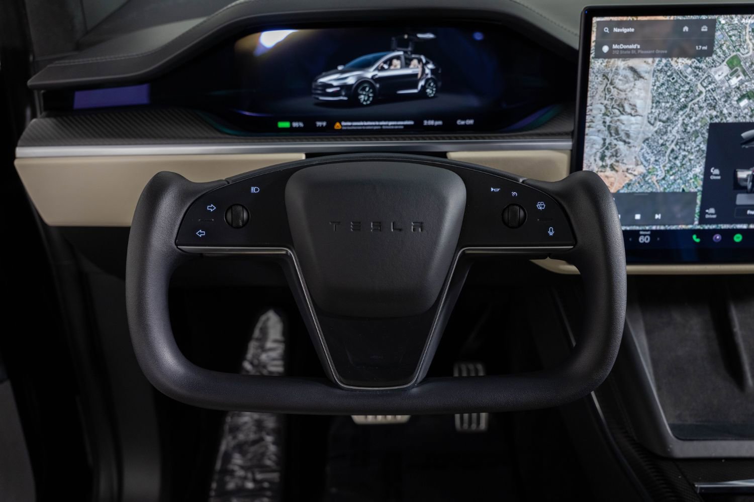 Used 2023 Tesla Model X Plaid image 39