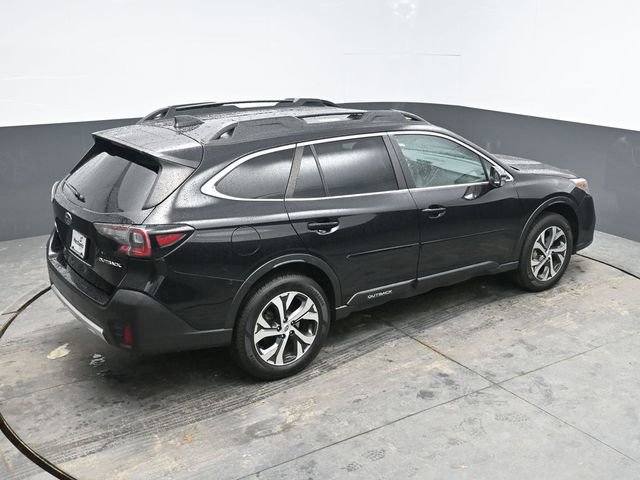 Used 2022 Subaru Outback Limited image 32