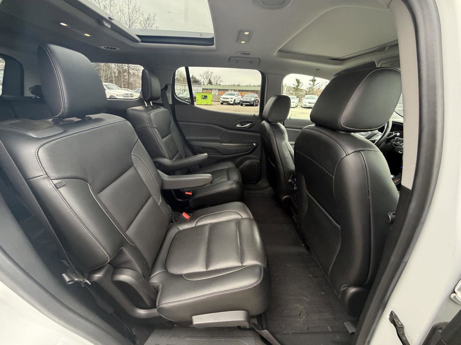 Used 2019 GMC Acadia SLT image 32