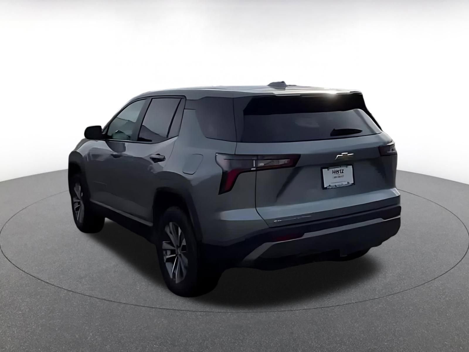 Used 2025 Chevrolet Equinox LT image 11