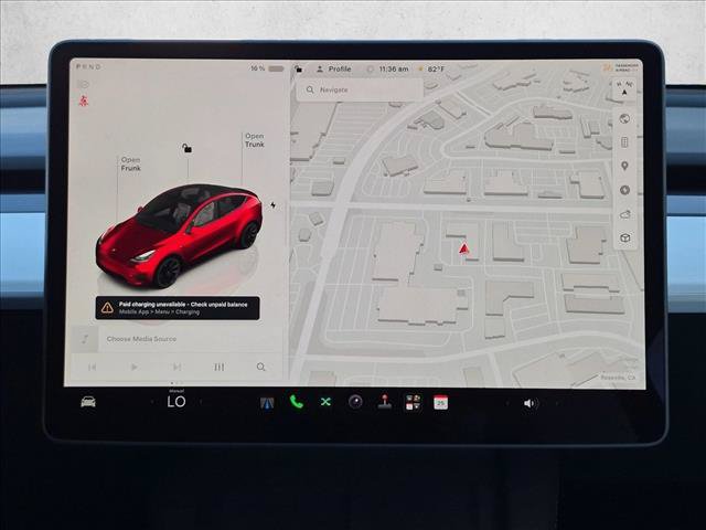 Used 2024 Tesla Model Y Long Range AWD/4WD image 13