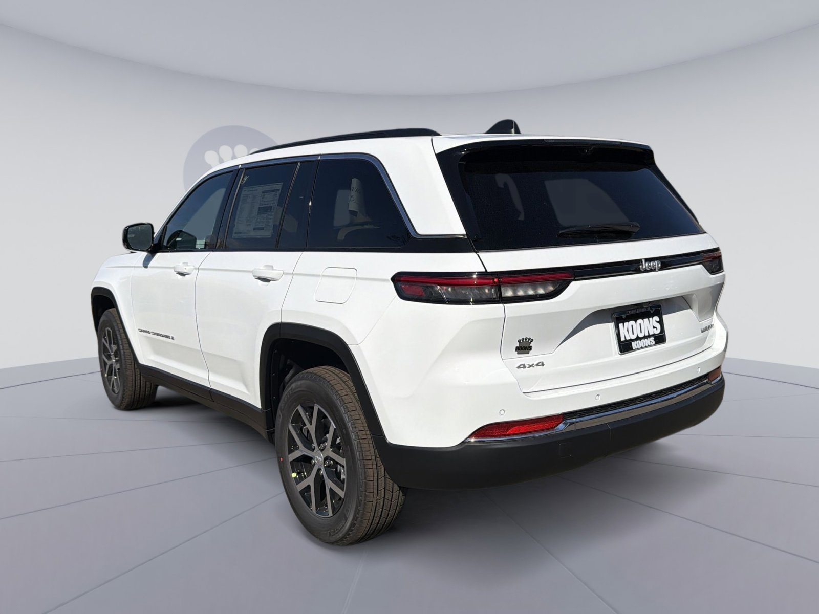 New 2025 Jeep Grand Cherokee Limited w/ Luxury Tech Group II image 4