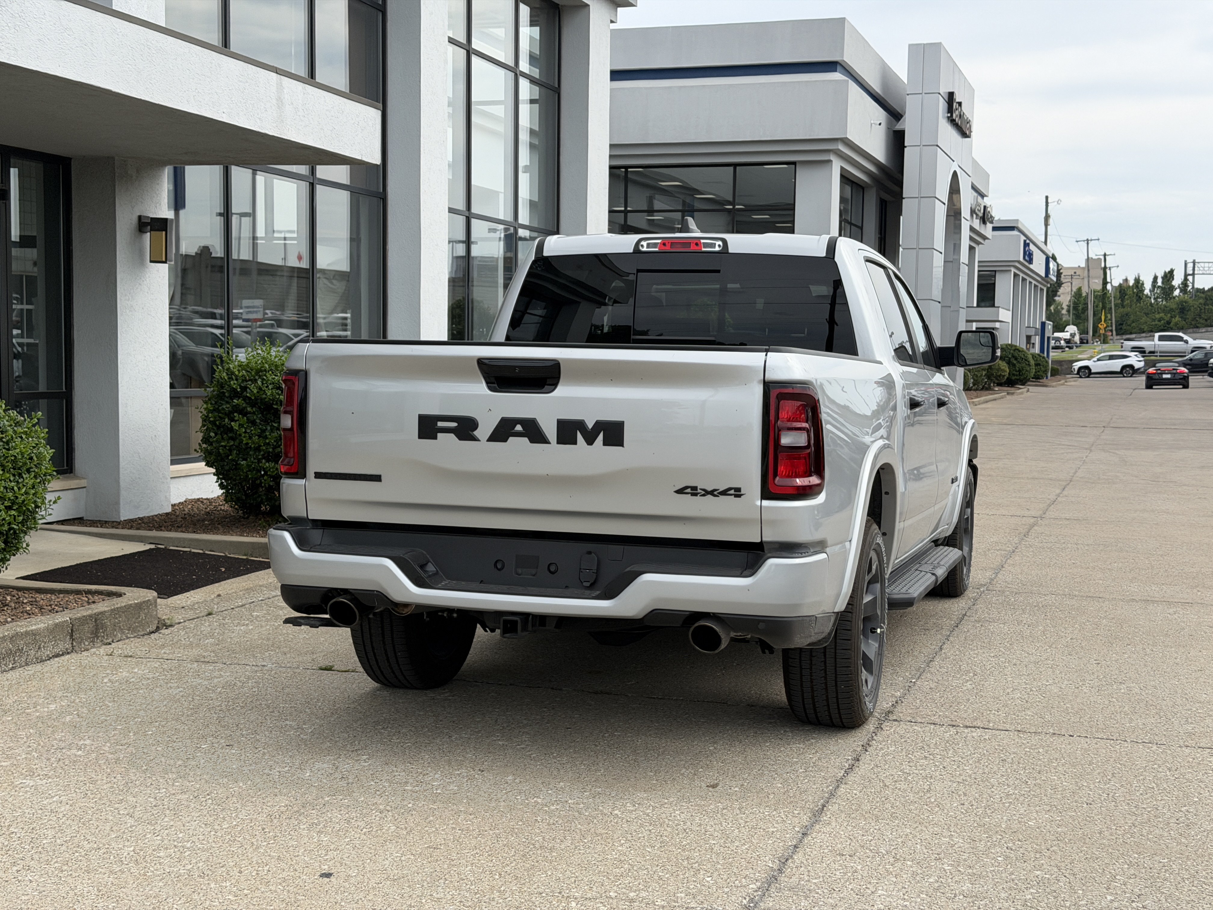 New 2026 RAM 1500 Big Horn w/ Night Edition AWD/4WD image 5