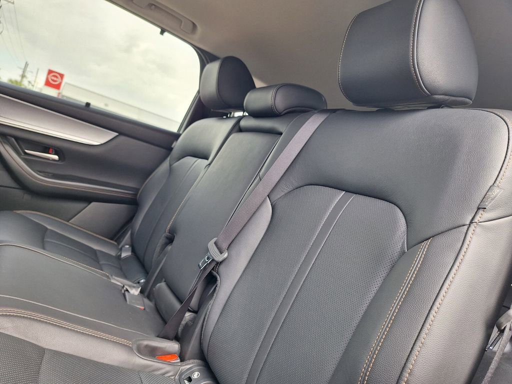 Used 2025 MAZDA CX-70 3.3 Turbo w/ Preferred Package image 24