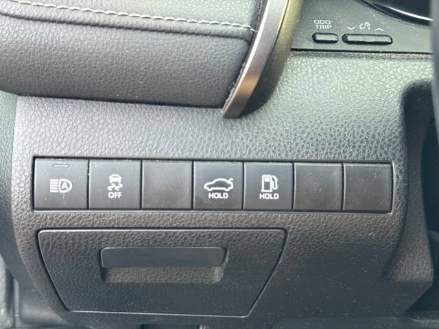 Used 2021 Toyota Camry SE FWD image 36